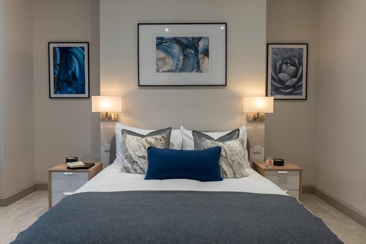 Spring Mount Huge Luxury Full Apartment- Harrogate Centre-Two Extremely Comfy Kingsize Bedrooms-Fully Equipped Modern Kitchen-Cosy Living Room With Huge Tv Buitenkant foto